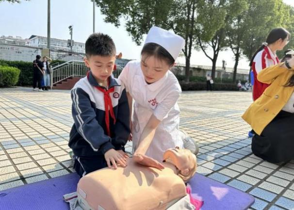 职业启蒙 2023 校园开放日 中小学生职业体验